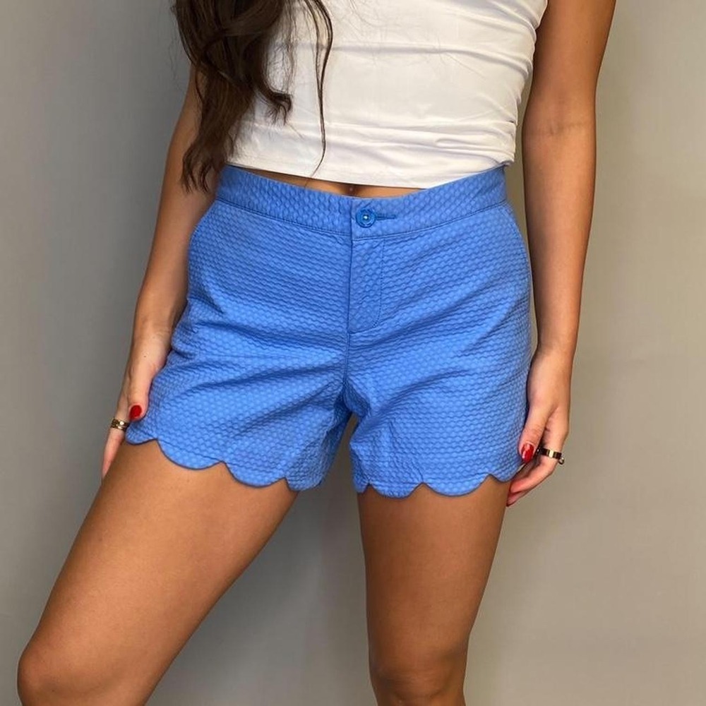 Lilly Pulitzer Buttercup Scalloped Hem‎ Seersucker Shorts Blue Beachy Size 4